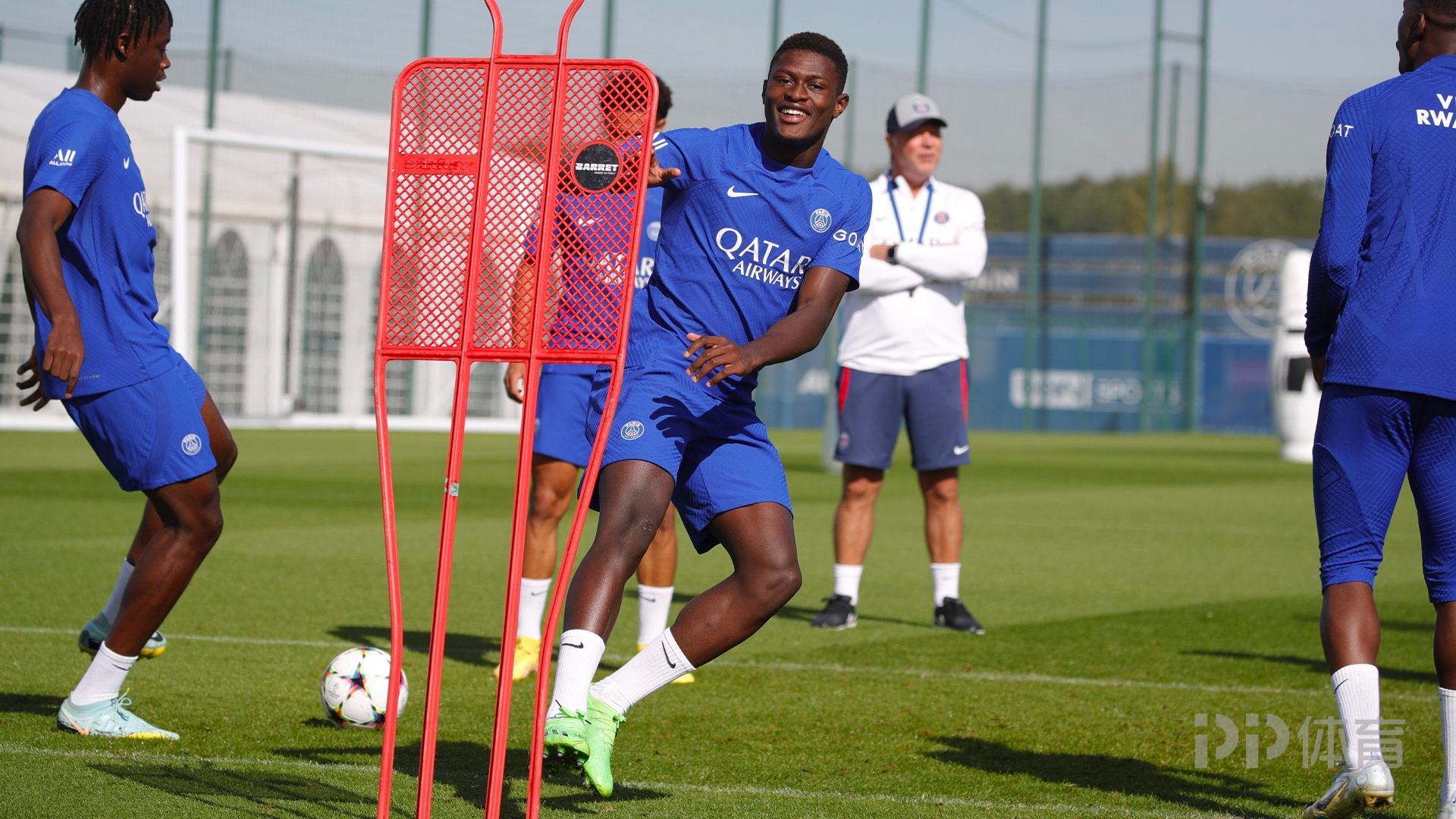 NG体育官方入口包含今晚体能课后，犹他爵士手感冰凉备战欧冠，悬念犹存，控场能力受关注的词条